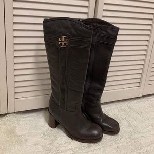 Size 9 barely worn Tory Burch boots